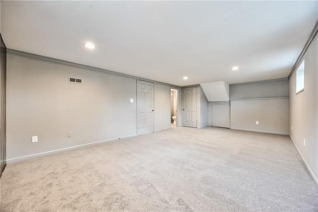 10009 Grandview Drive — photo 18