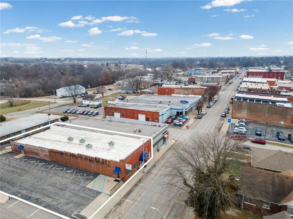 1717 N Main Street — photo 59