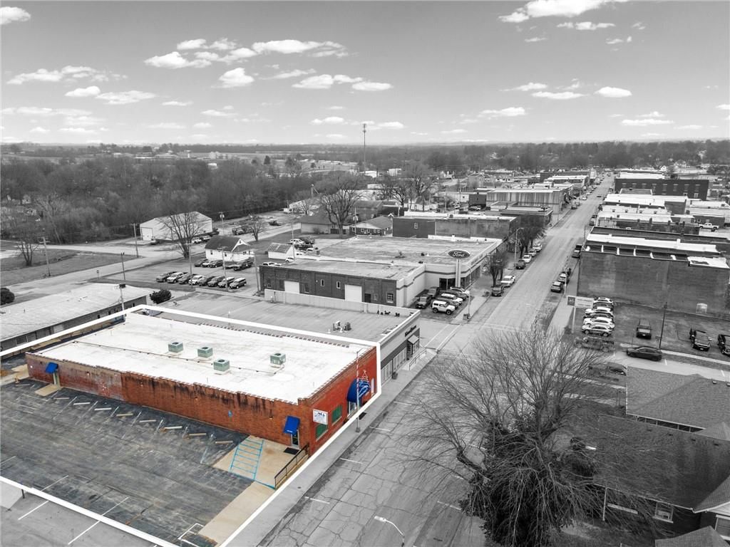 1717 N Main Street — photo 60