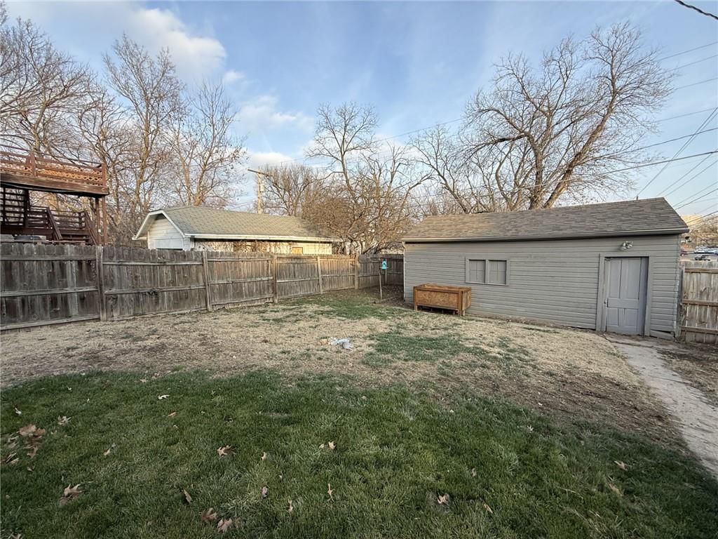 740 SW Jewell Avenue — photo 35