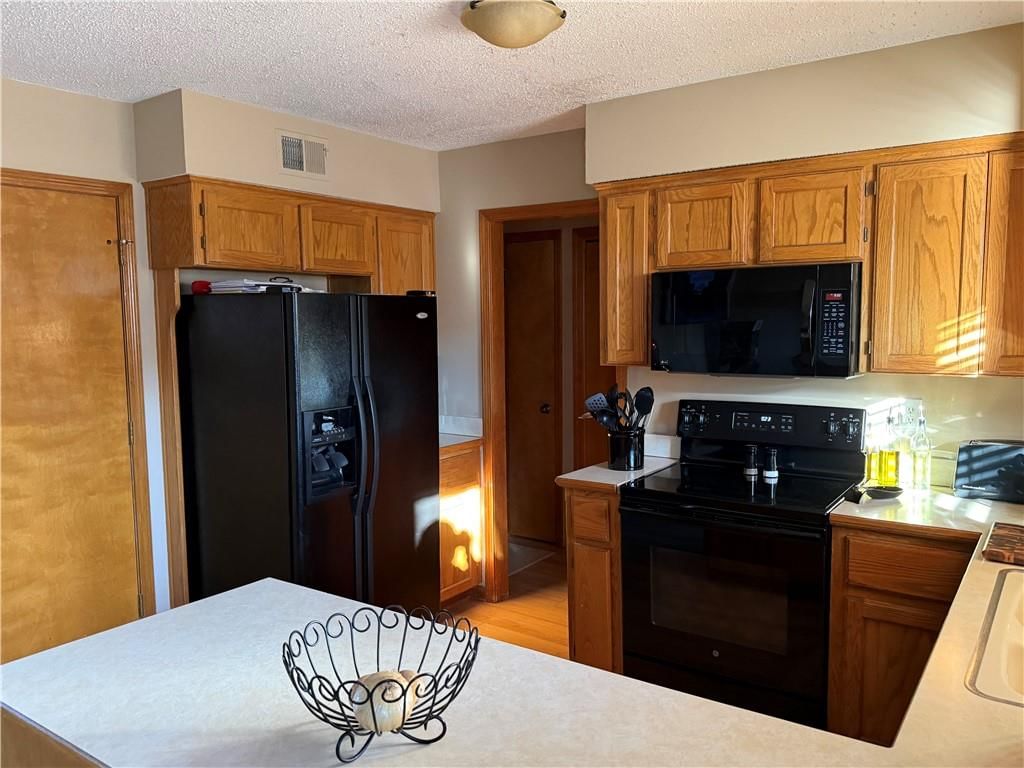 11640 W 113th Street — photo 6