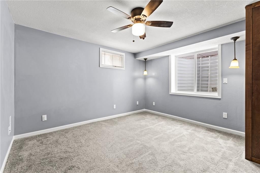 1124 N Curtis Street — photo 17