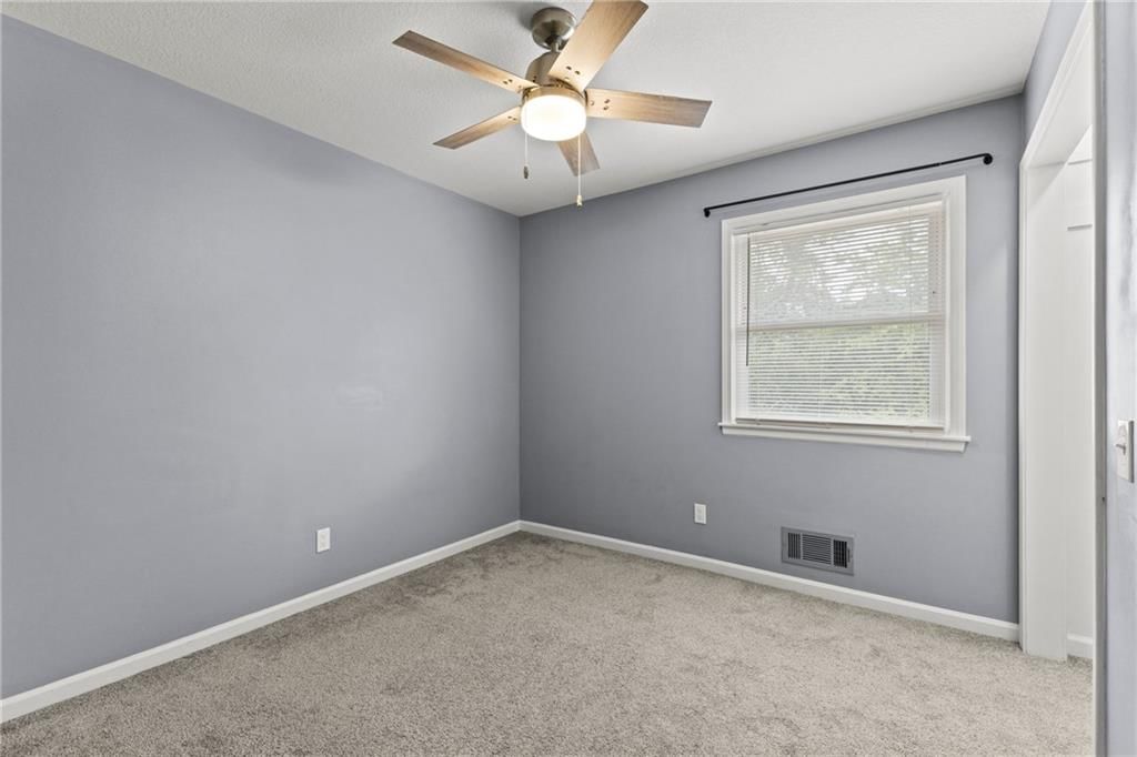 1124 N Curtis Street — photo 19