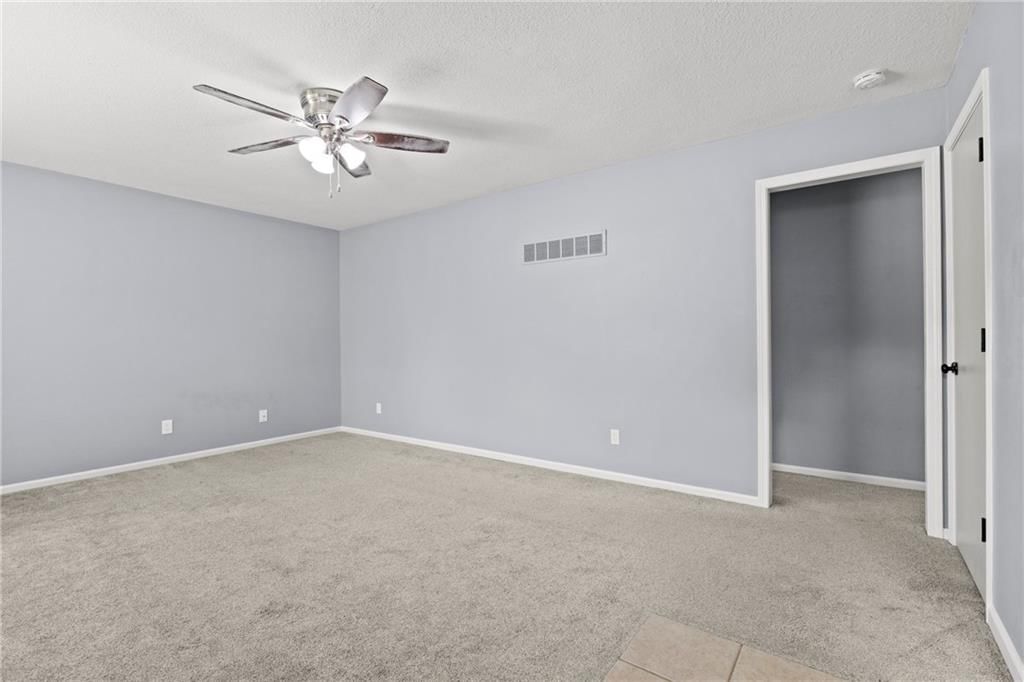 1124 N Curtis Street — photo 25