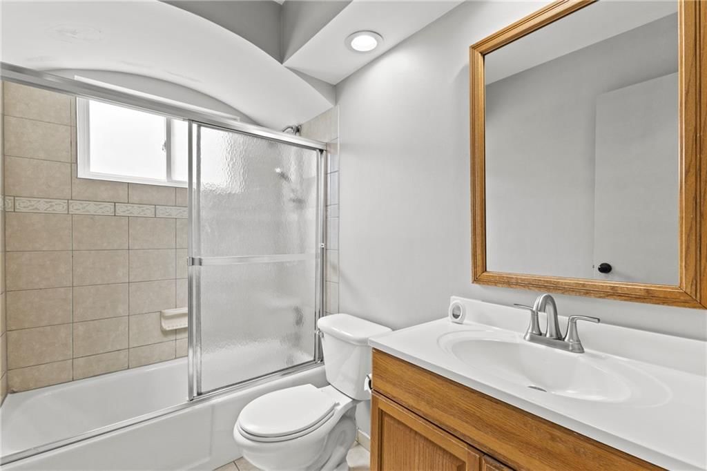 1124 N Curtis Street — photo 27