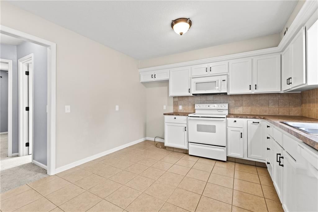 1124 N Curtis Street — photo 30
