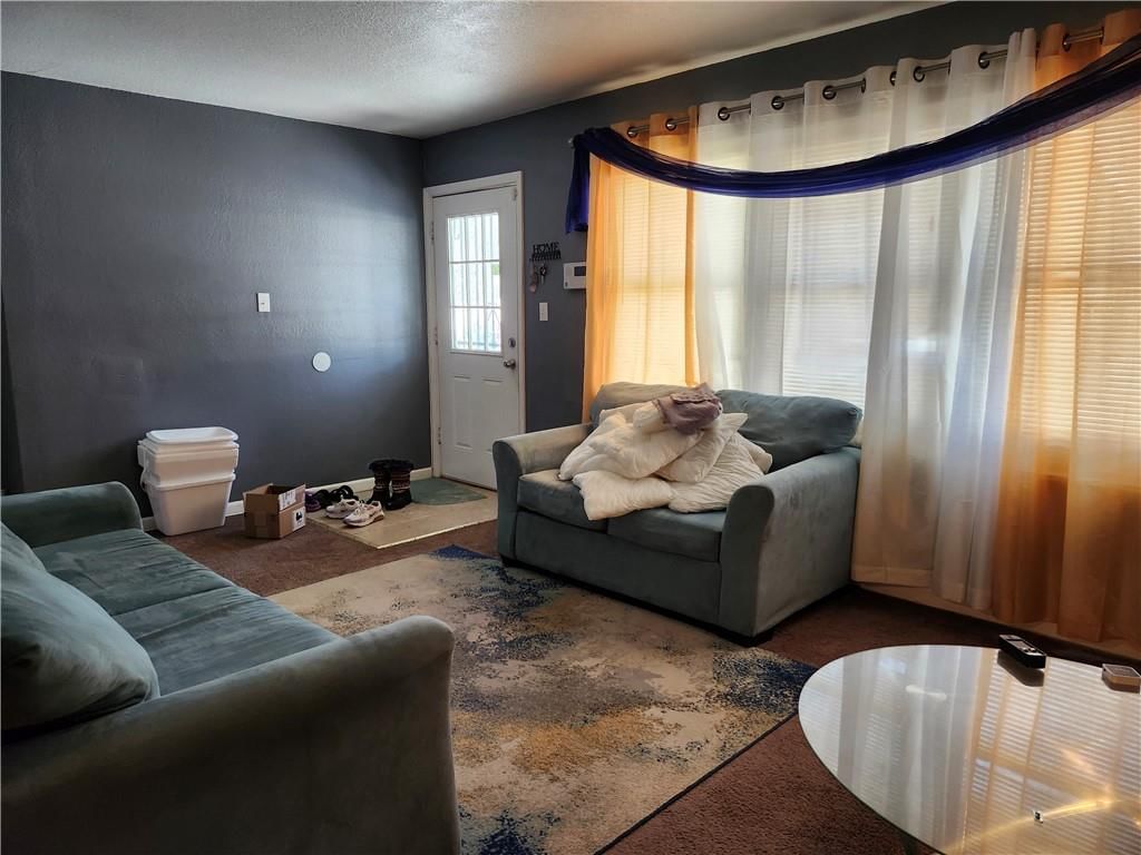 10804 Newton Avenue — photo 3