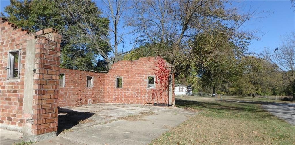 701 W Main Street — photo 18