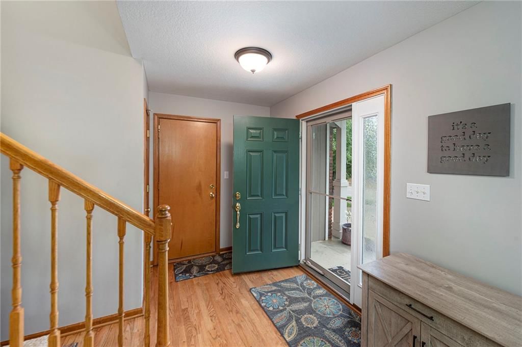 1040 Stonecreek Drive — photo 8