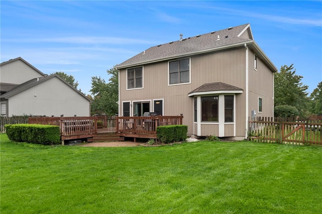 1040 Stonecreek Drive — photo 35