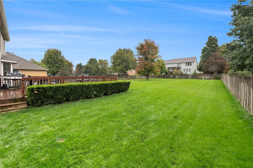 1040 Stonecreek Drive — photo 38