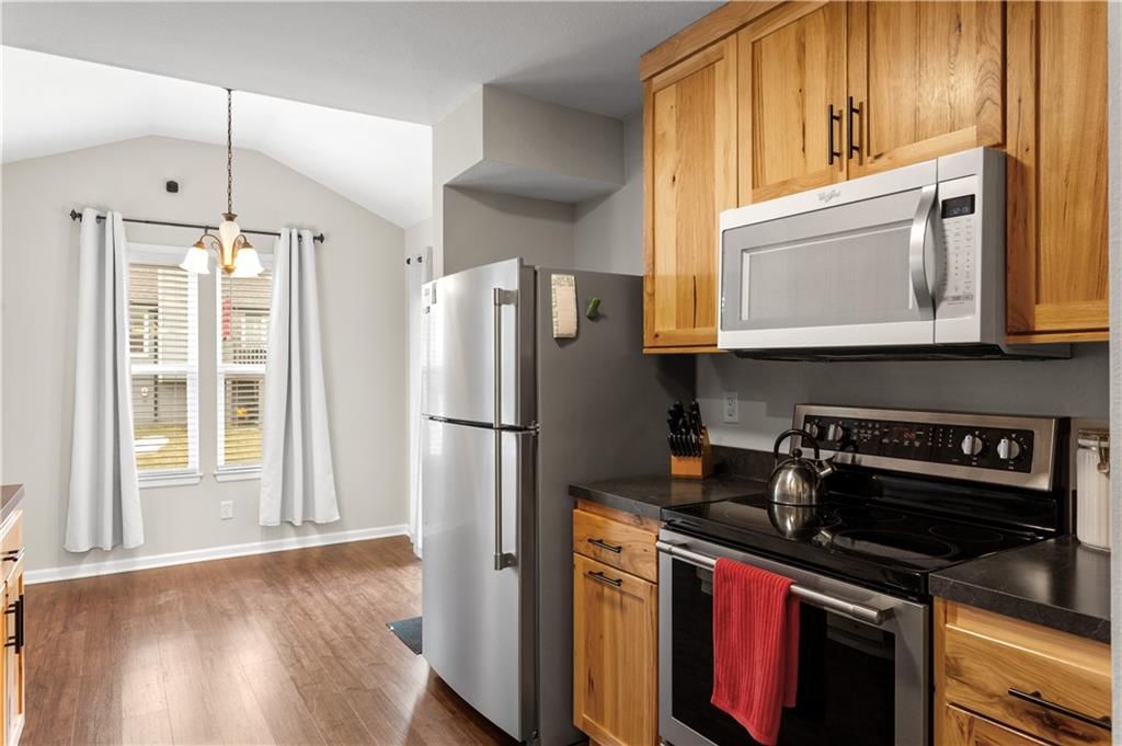 217 Montrose Circle — photo 11