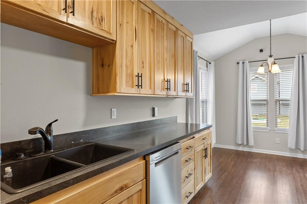 217 Montrose Circle — photo 12