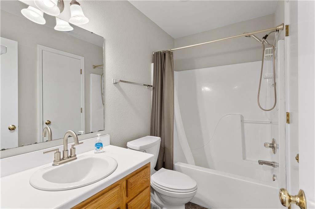 217 Montrose Circle — photo 15