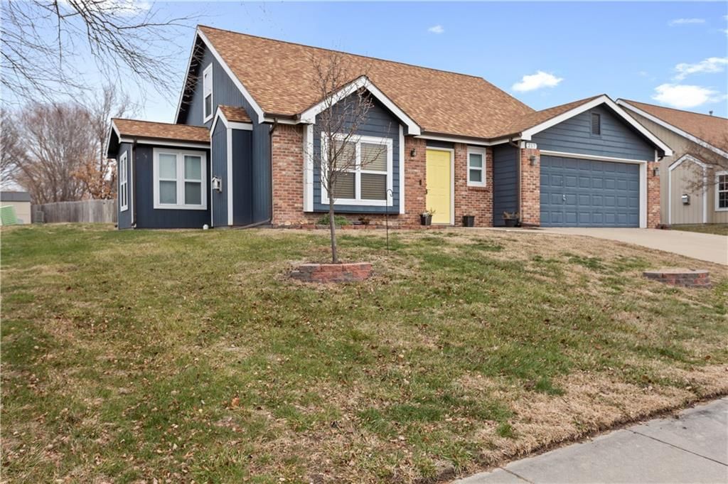 217 Montrose Circle — photo 25