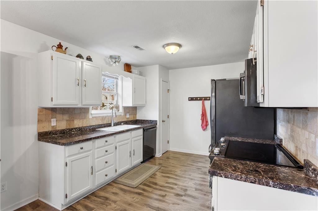 1180 S Bury Street — photo 10