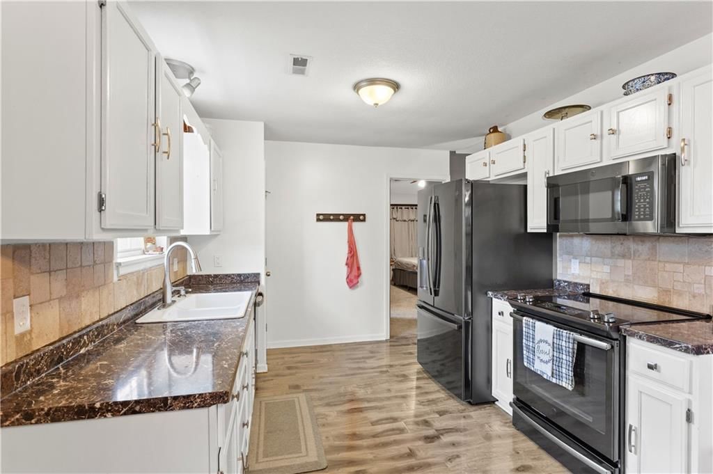 1180 S Bury Street — photo 11