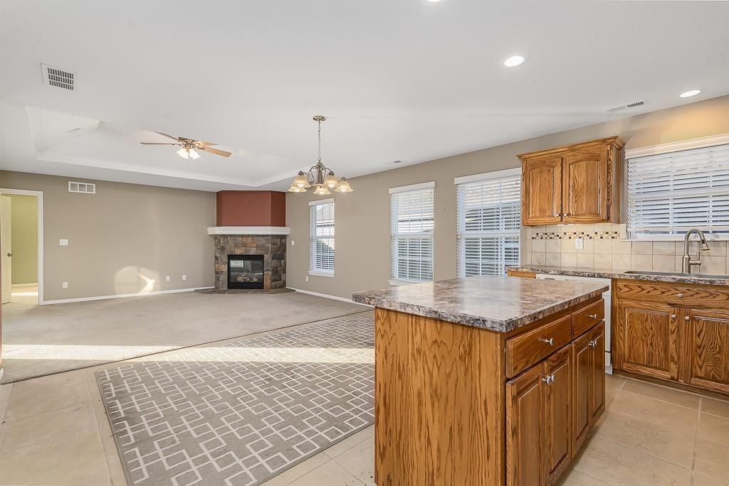 2308 Sycamore Drive — photo 5