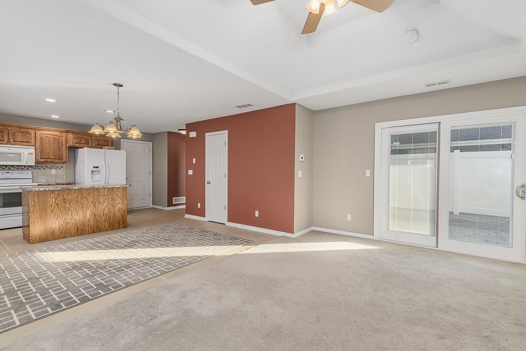 2308 Sycamore Drive — photo 8