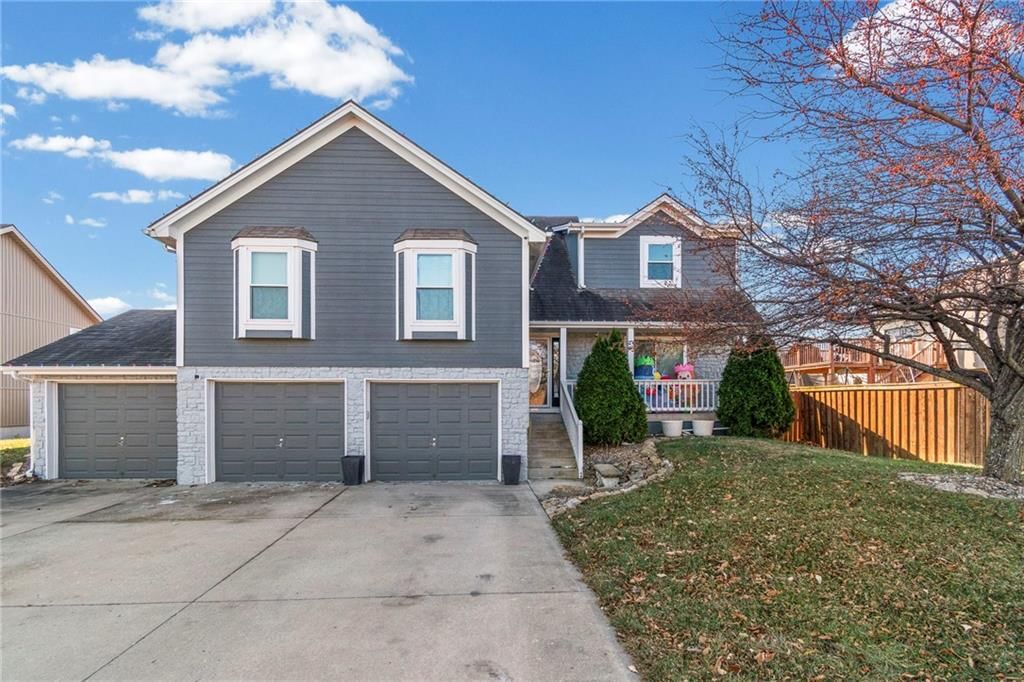951 NW Long Drive, Grain Valley, MO