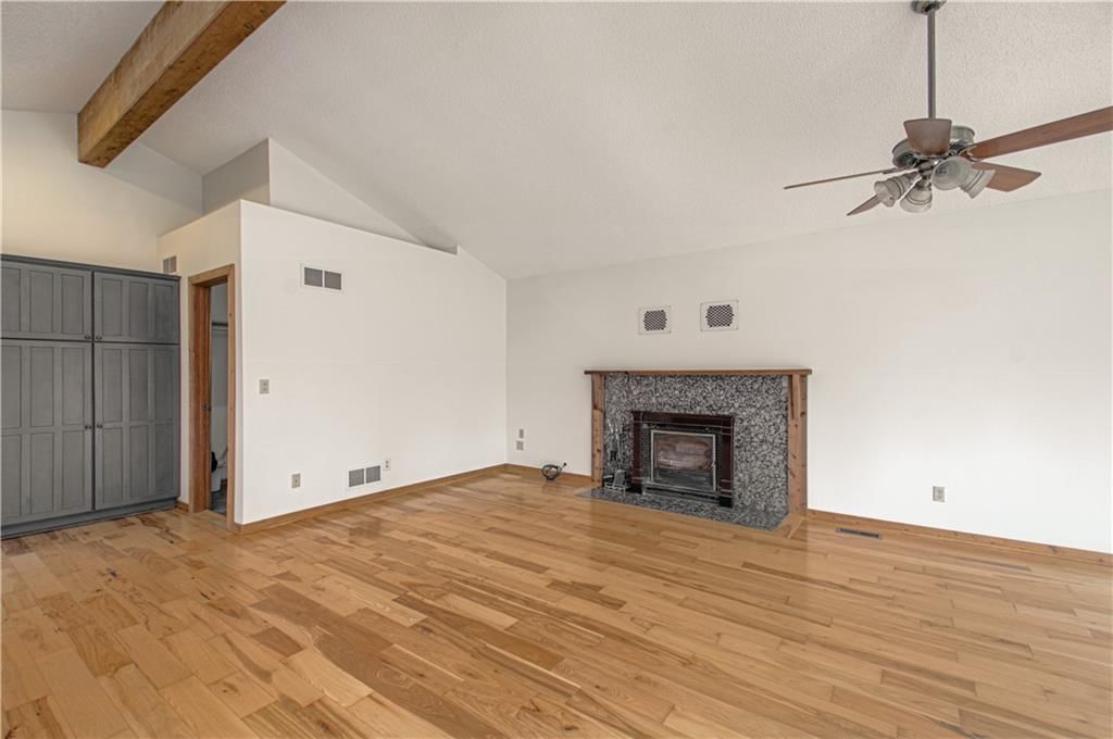 303 Hillcrest Drive — photo 10