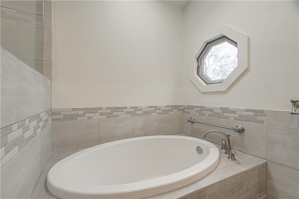 303 Hillcrest Drive — photo 33