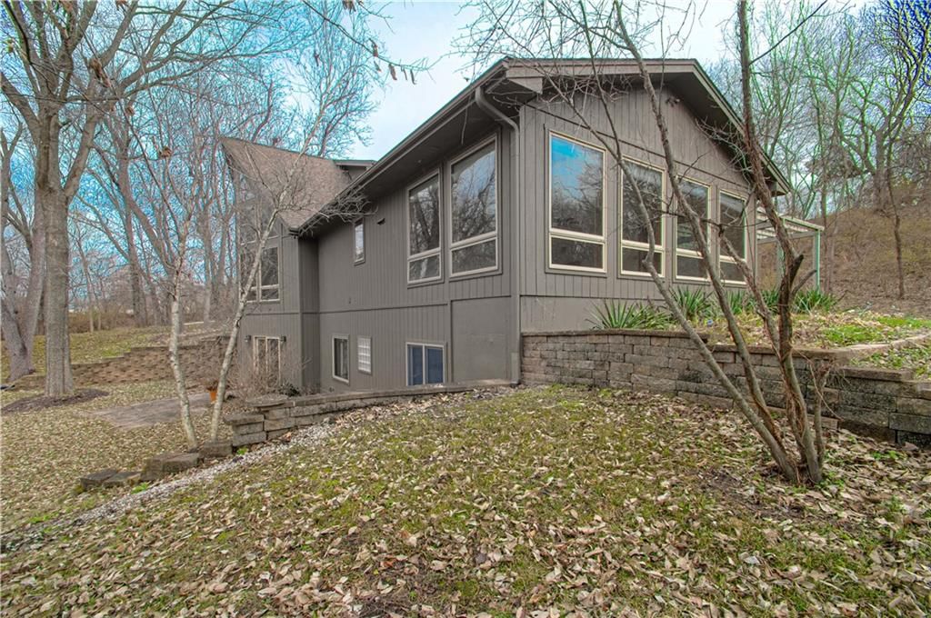 303 Hillcrest Drive — photo 49