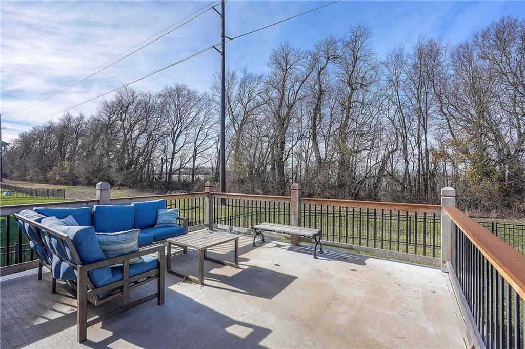 18808 Skyview Lane — photo 32