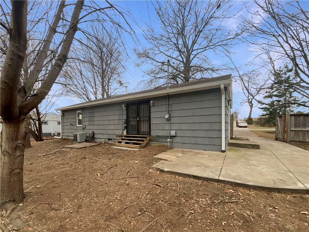 9437 Bristol Avenue — photo 5