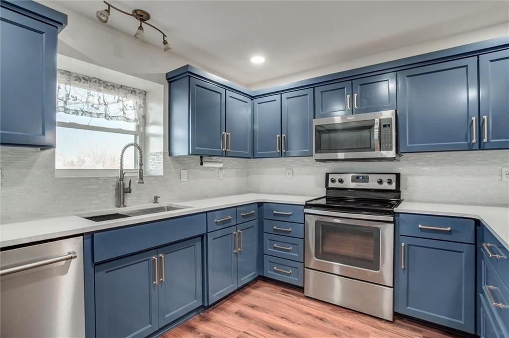 1901 SW OSAGE Drive — photo 11