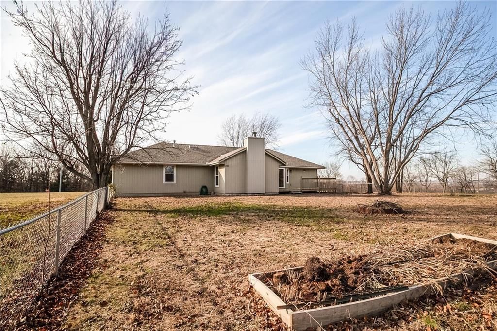 1901 SW OSAGE Drive — photo 29