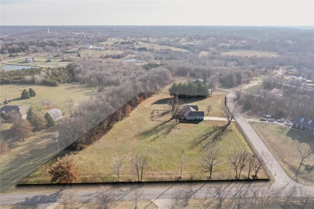 1901 SW OSAGE Drive — photo 33