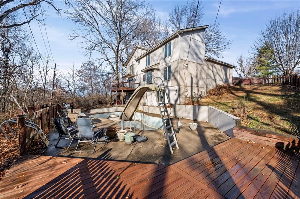 1910 NW 45th Street — photo 49