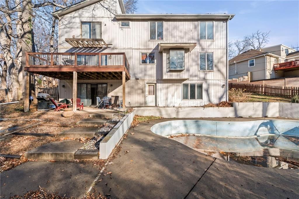 1910 NW 45th Street — photo 52