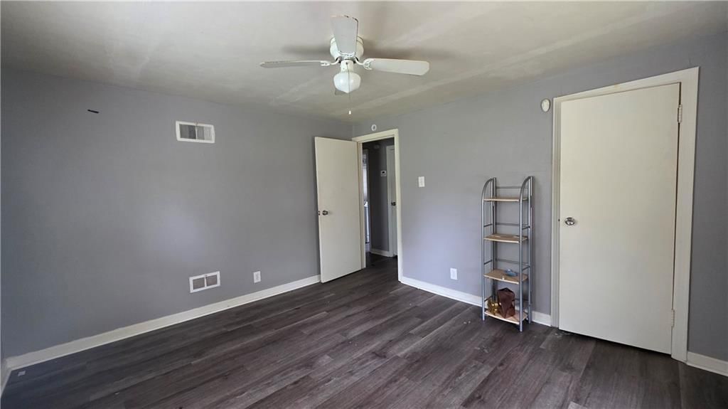 5700 Manchester Avenue — photo 8