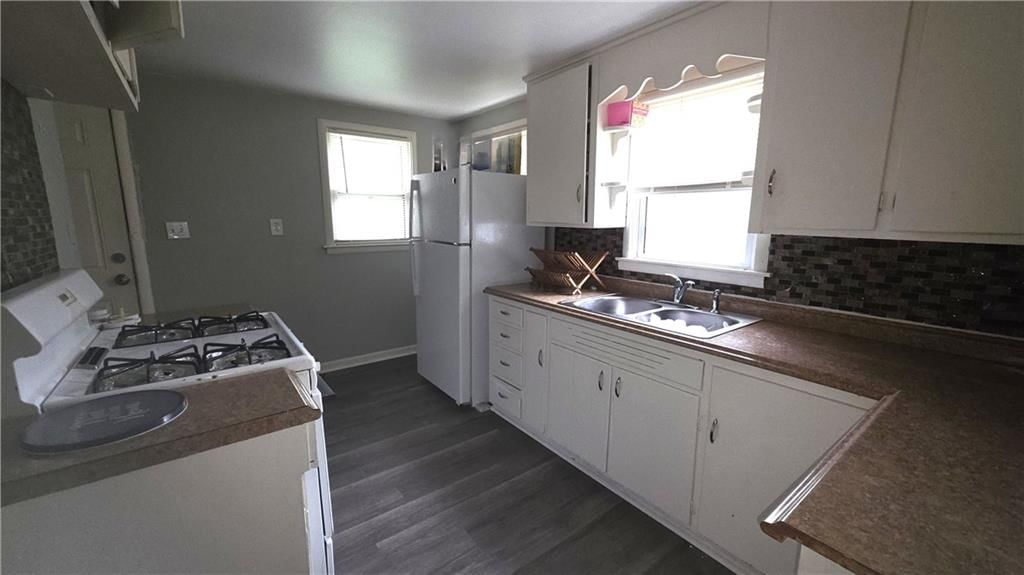 5700 Manchester Avenue — photo 16