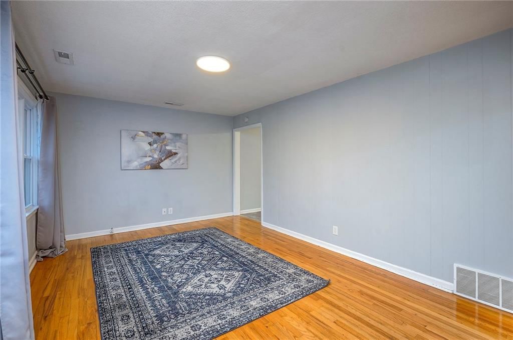 1004 E Cedar Street — photo 4