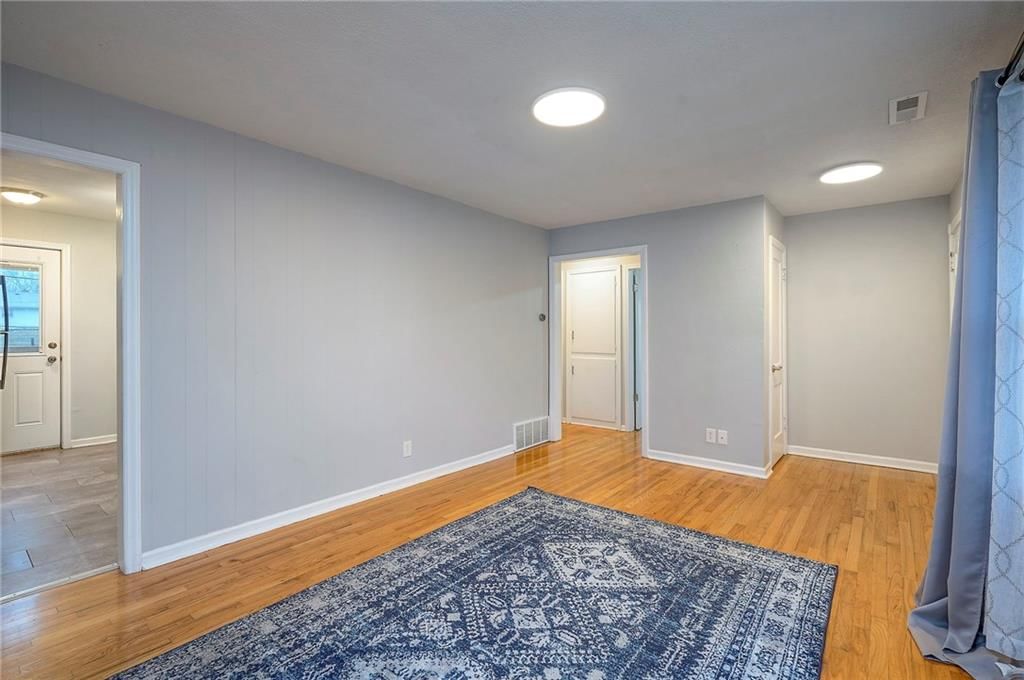 1004 E Cedar Street — photo 6