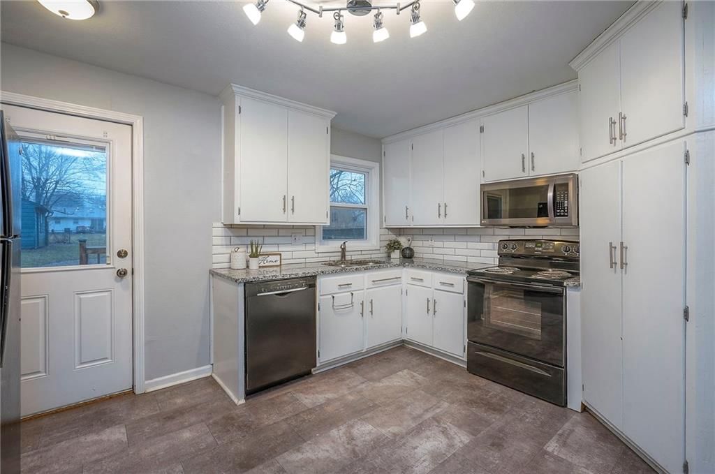 1004 E Cedar Street — photo 9