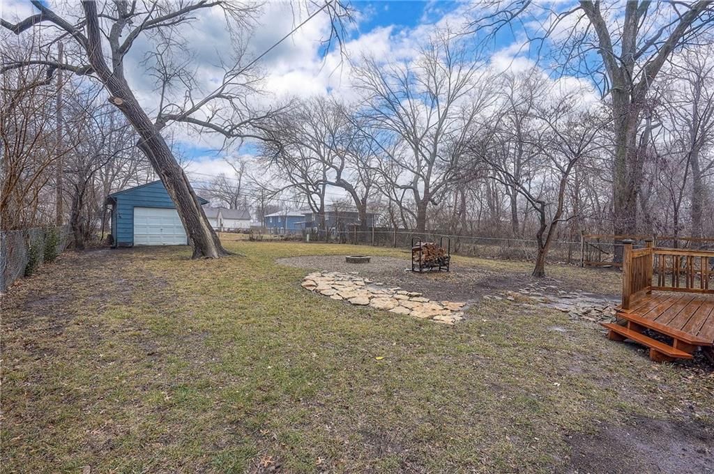 1004 E Cedar Street — photo 15