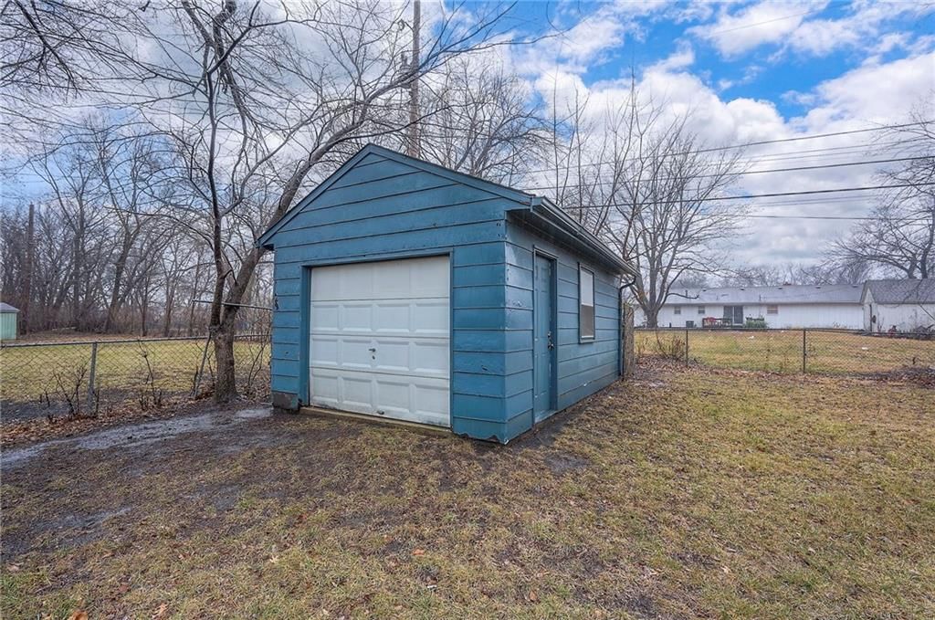 1004 E Cedar Street — photo 18