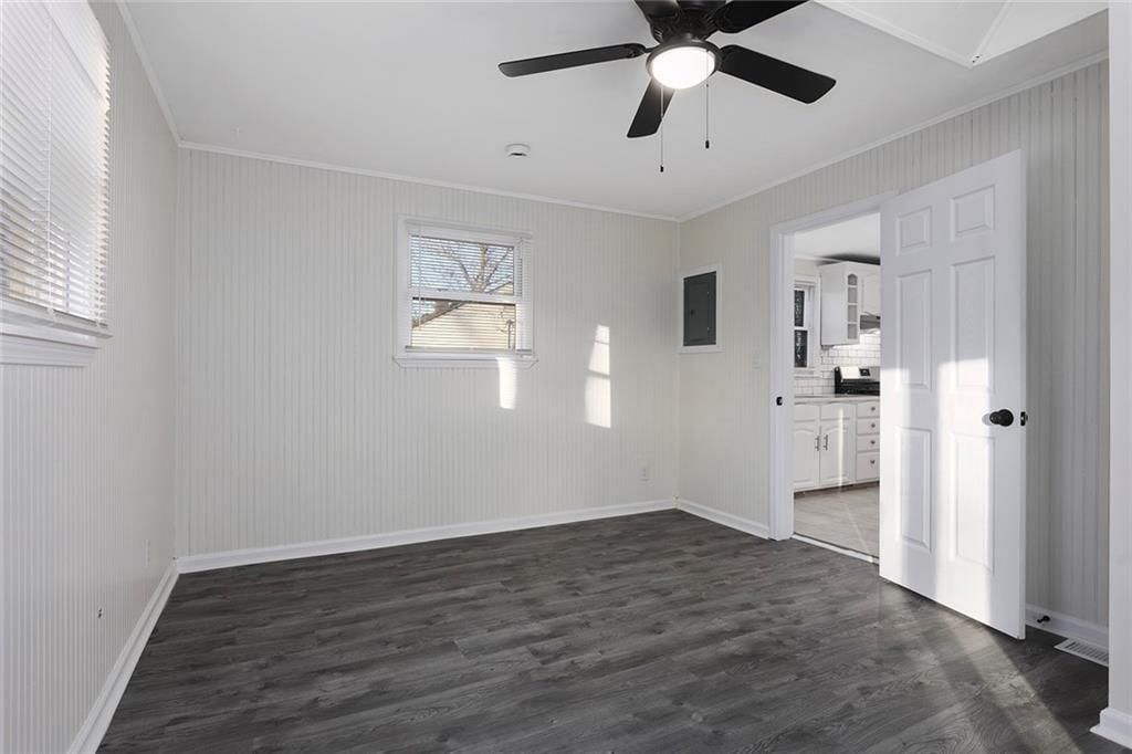 7606 Woodson Road — photo 18