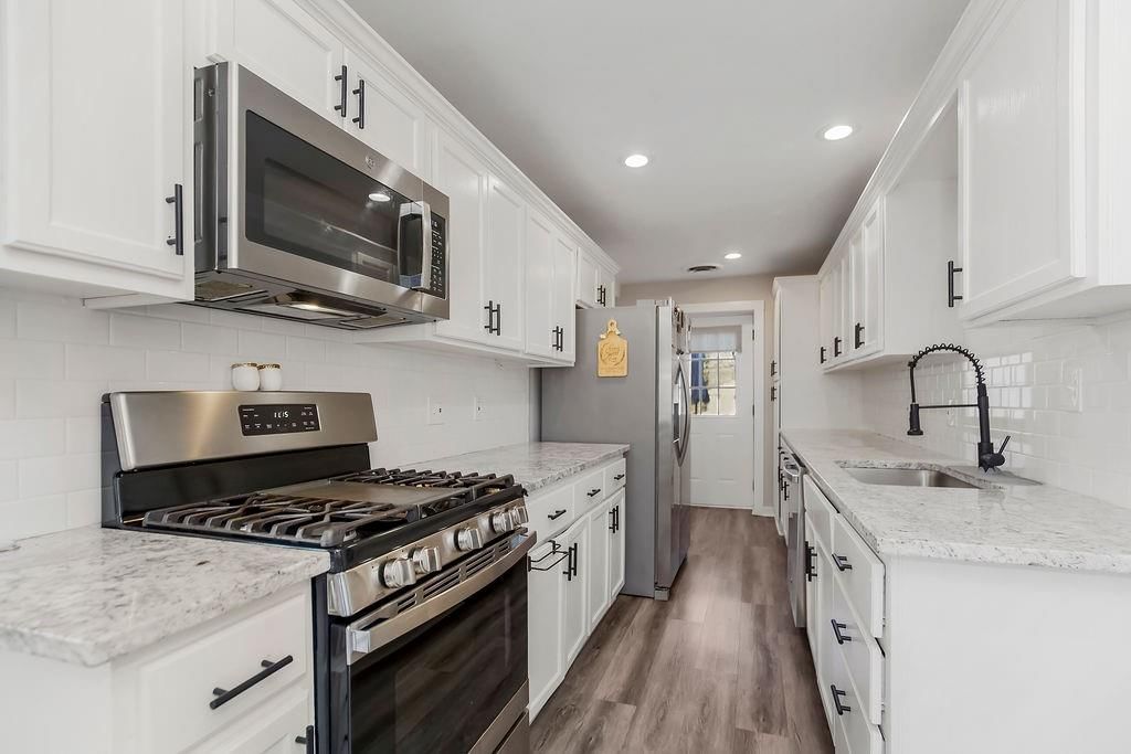 2316 S 47th Terrace — photo 9