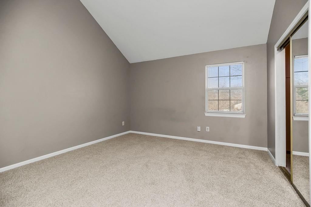 228 SW Pinetree Lane — photo 14