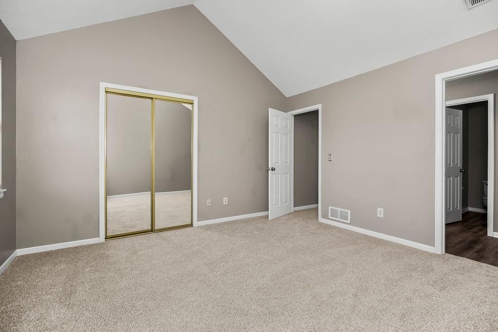 228 SW Pinetree Lane — photo 16