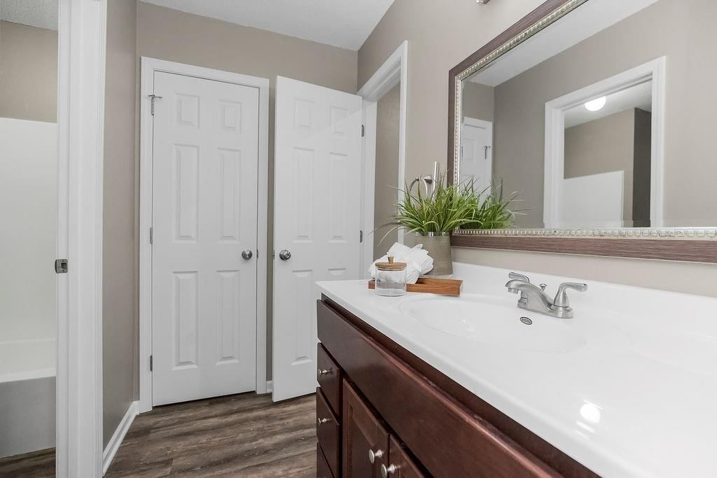 228 SW Pinetree Lane — photo 18