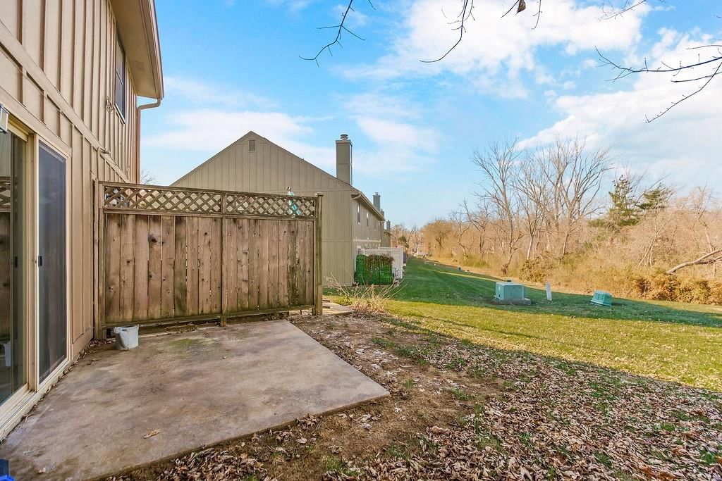 228 SW Pinetree Lane — photo 26