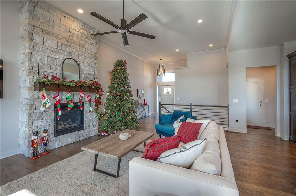26089 W 96 Street — photo 5