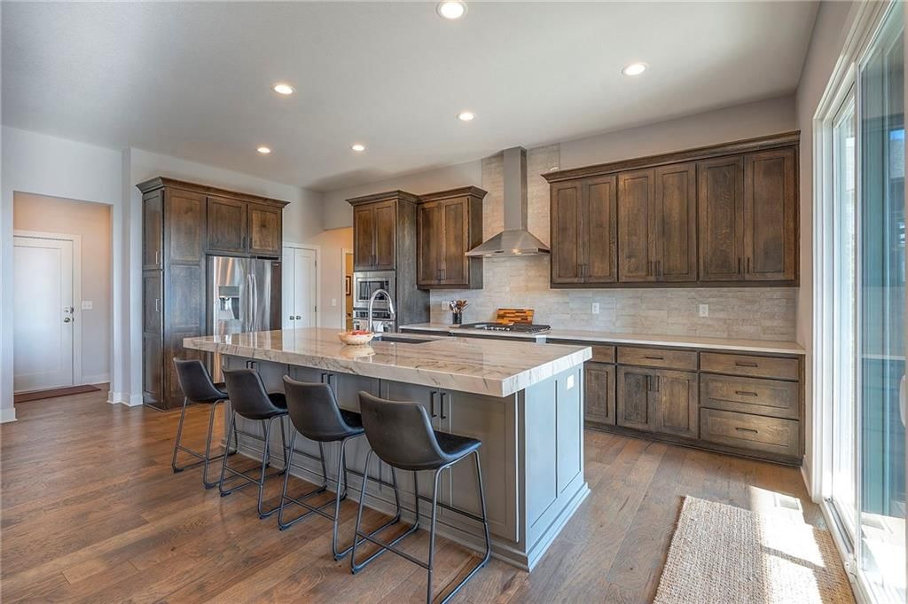 26089 W 96 Street — photo 8