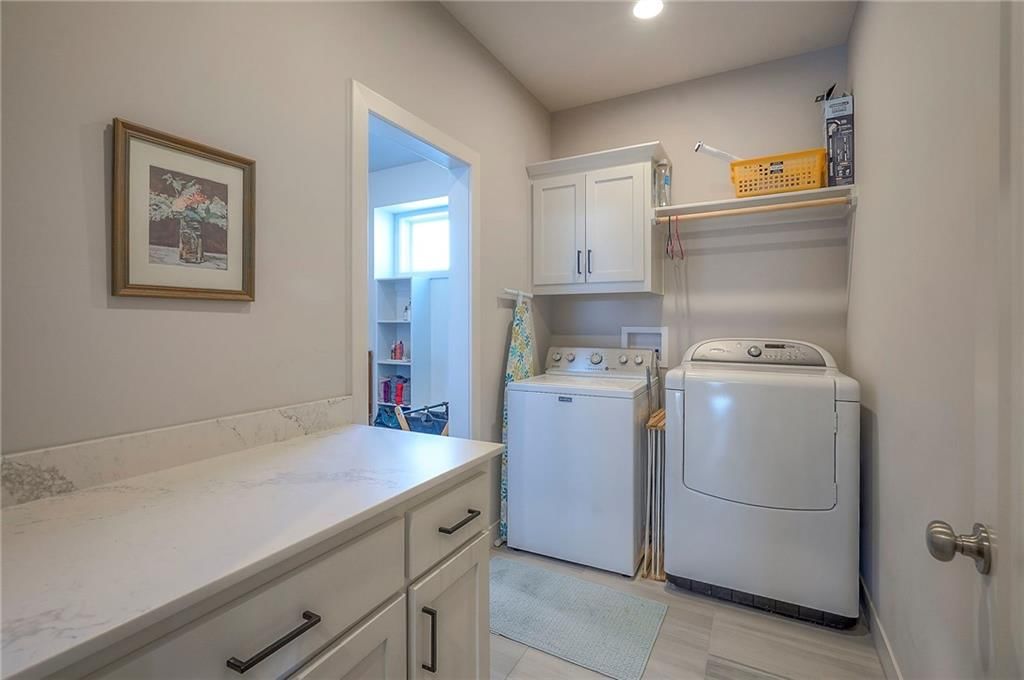 26089 W 96 Street — photo 11